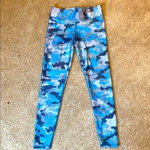 Terez size large camo leggings - never worn!